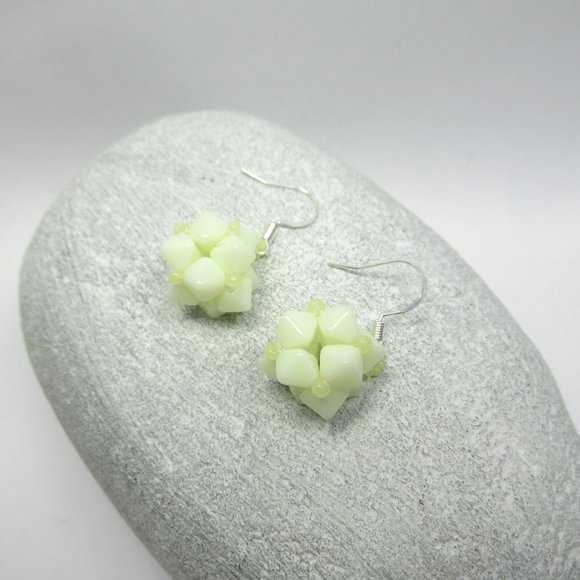 Czech Uranium glass beaded bead earrings - Picture 6 of 15